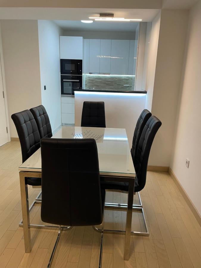 Luka Apartments Flatiron Скопие Екстериор снимка